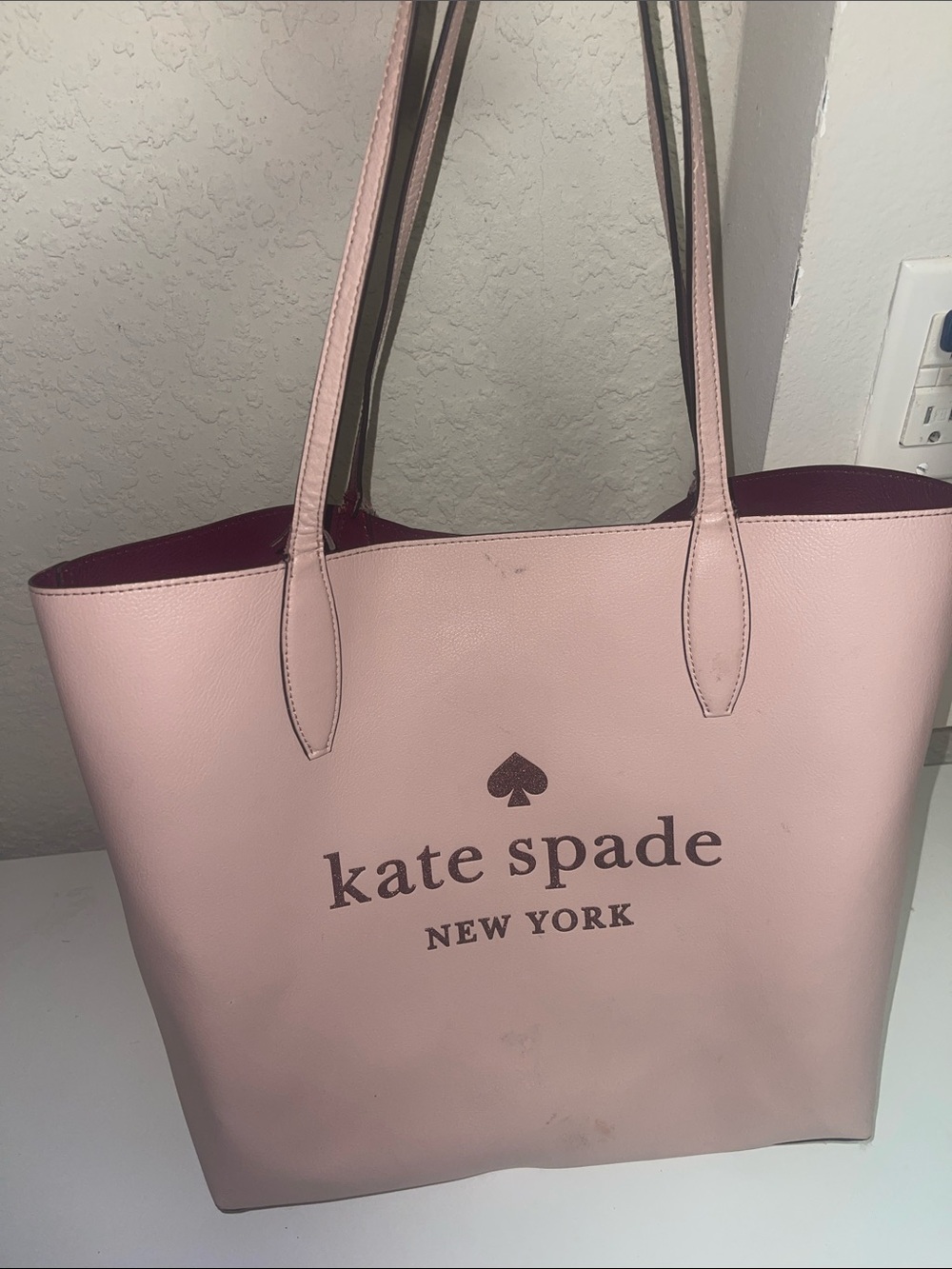 Kate Spade Glitter On Leather
Large Tote Rose as is